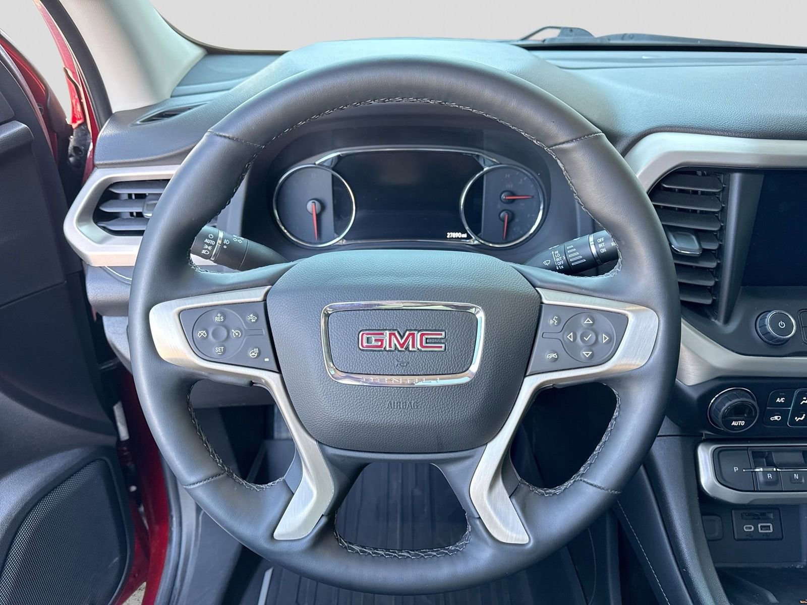 Used 2023 GMC Acadia Denali w/ Denali Ultimate Package image 27