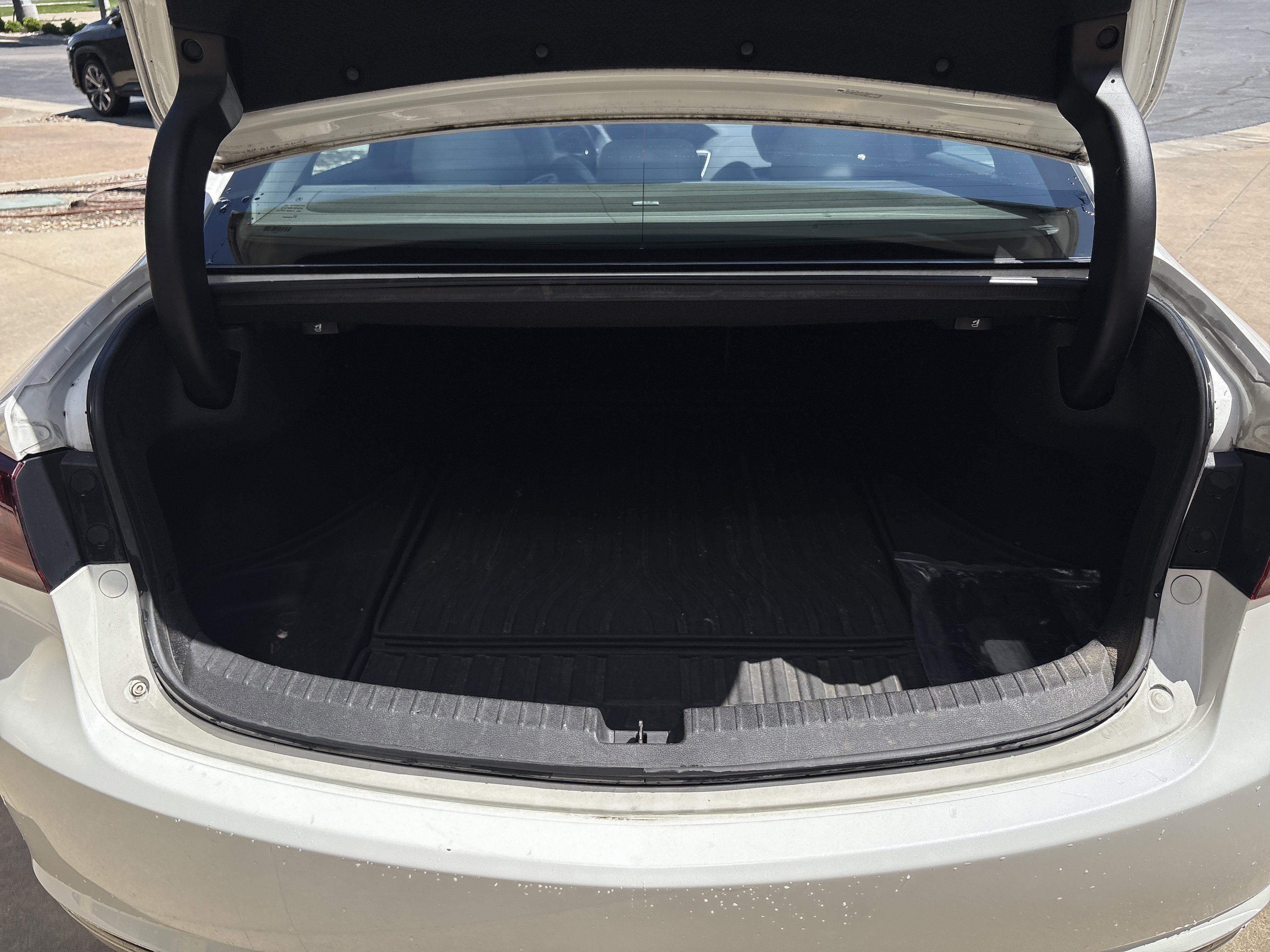 Used 2015 Acura TLX V6 w/ Technology Package FWD image 32