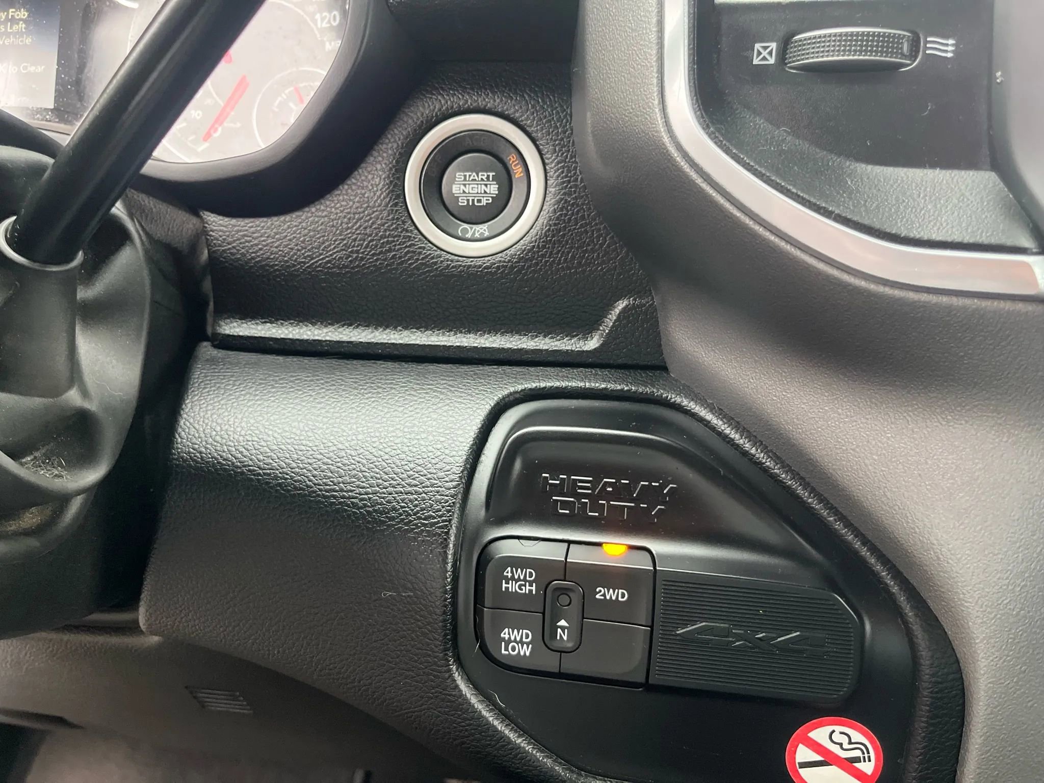 Used 2024 RAM 2500 Big Horn image 31