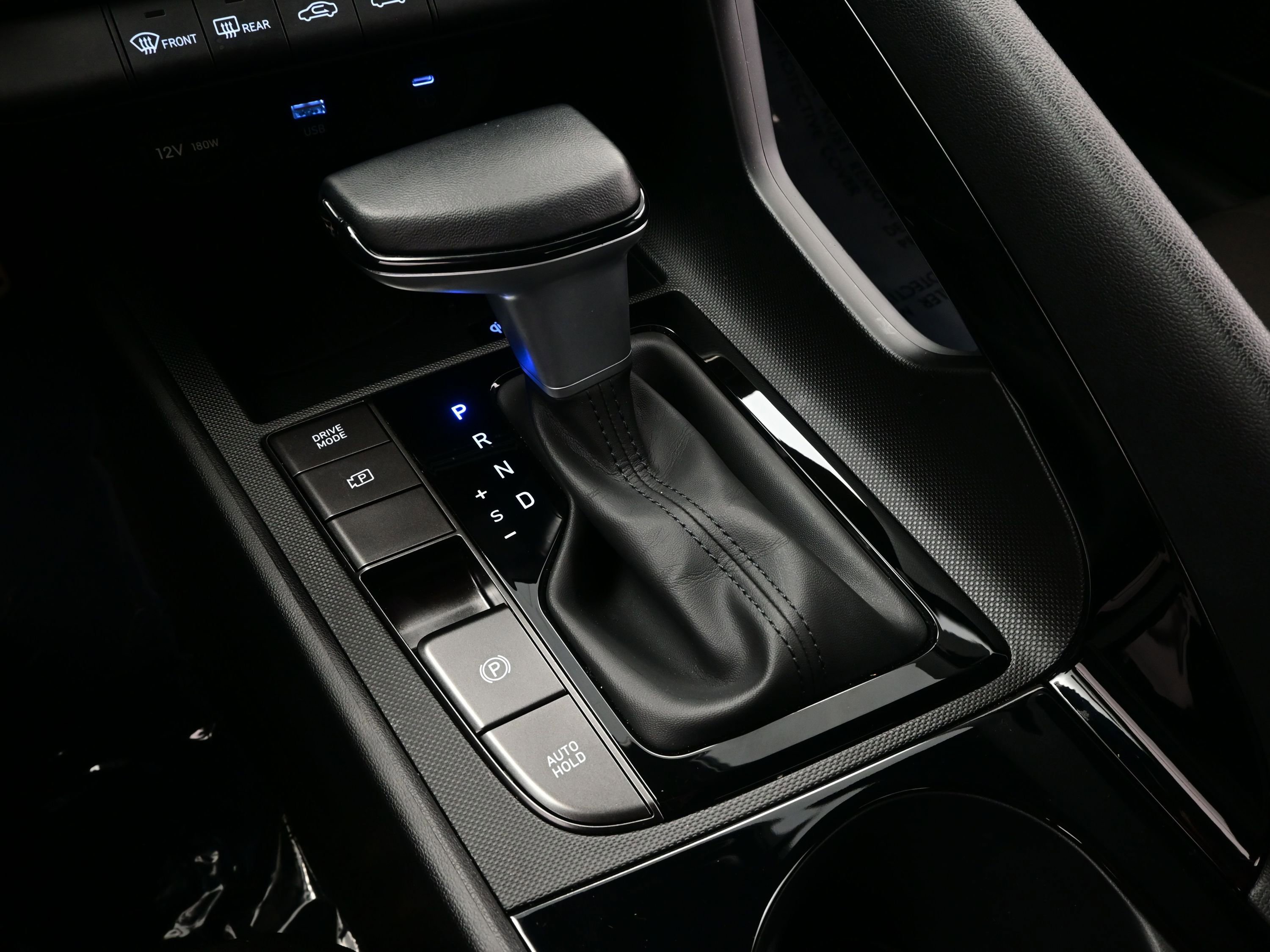 Certified 2025 Hyundai Elantra SEL image 20