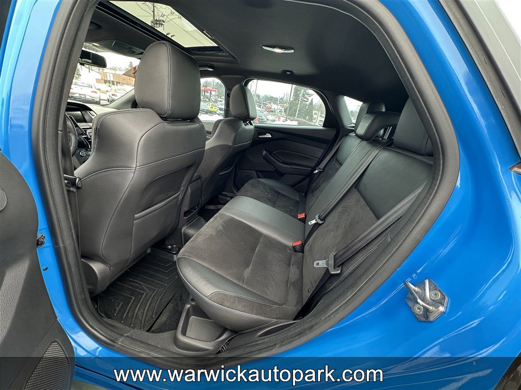 Used 2017 Ford Focus RS image 12