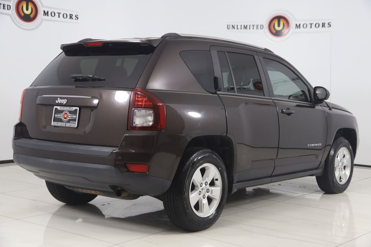 Used 2014 Jeep Compass Sport w/ Power Value Group FWD image 3