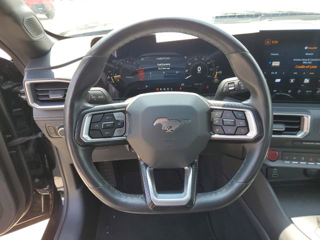 Used 2025 Ford Mustang Premium RWD image 25