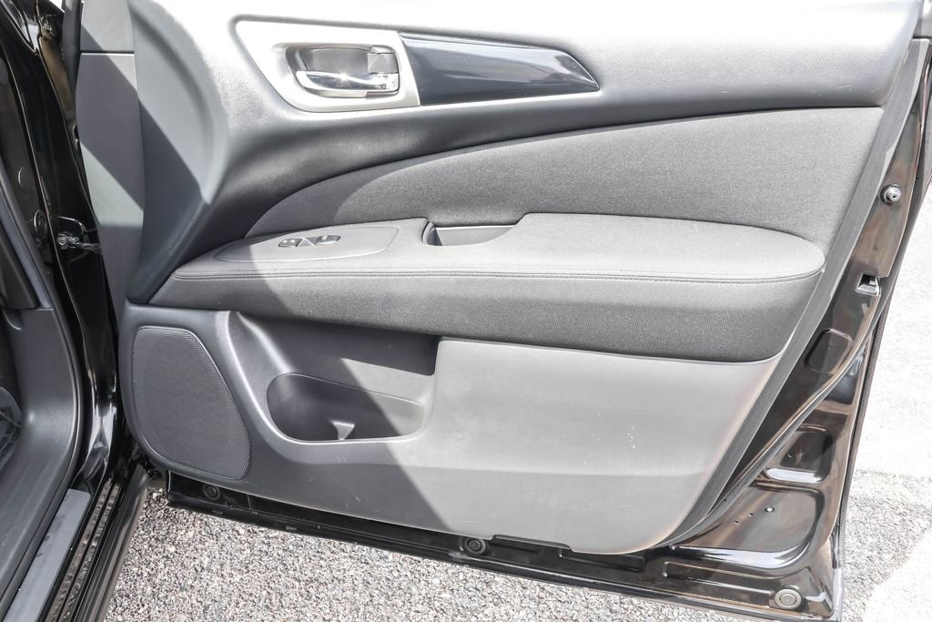 Used 2017 Nissan Pathfinder SV w/ SV Cold Weather Package image 41