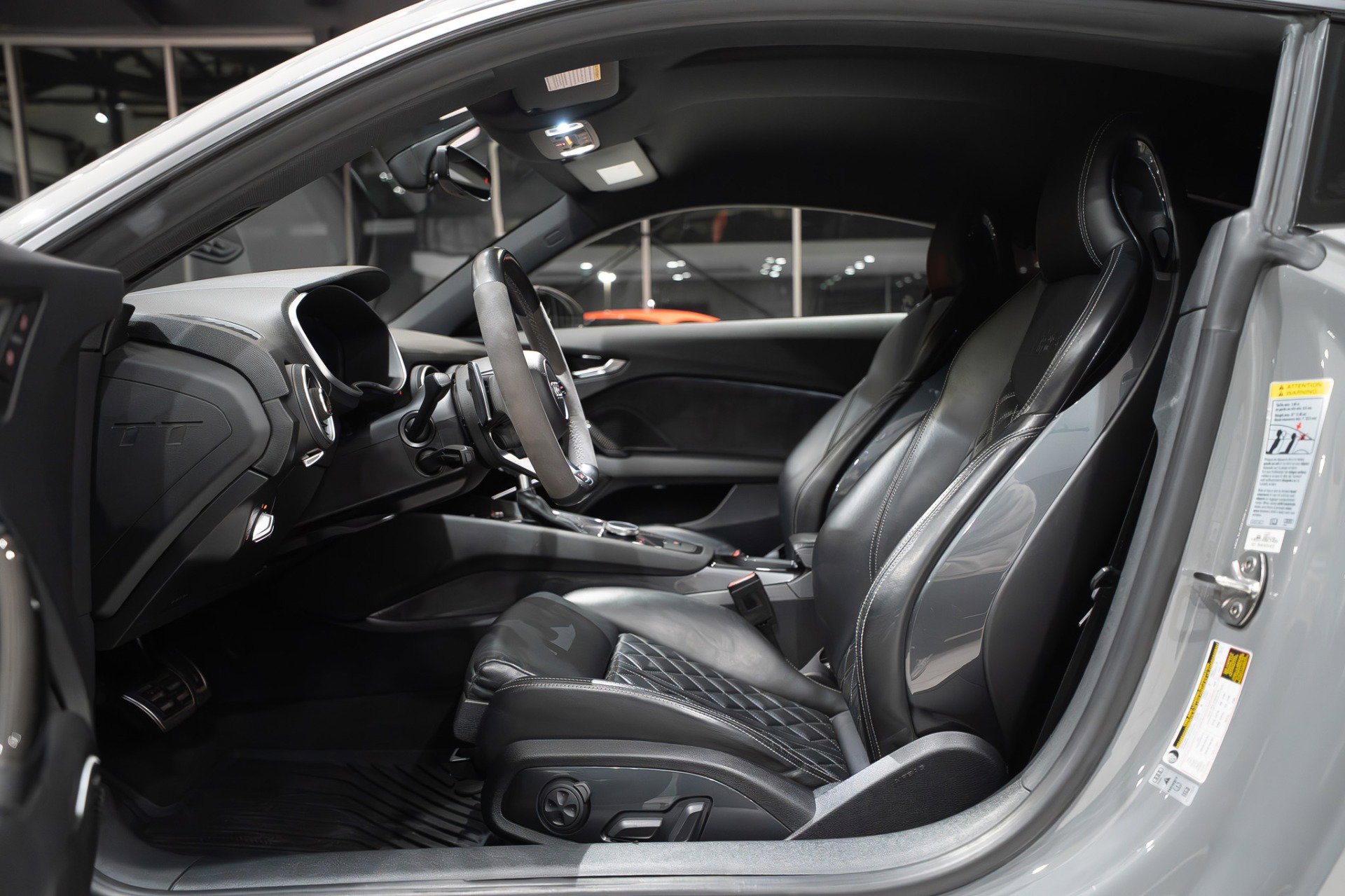 Used 2018 Audi TT RS w/ Technology Package image 9