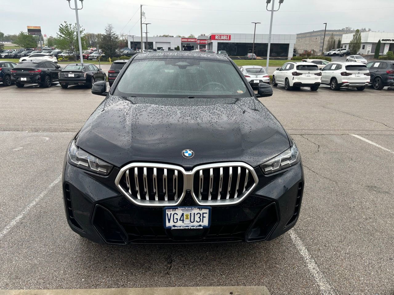 Used 2024 BMW X6 xDrive40i w/ Premium Package AWD/4WD image 2