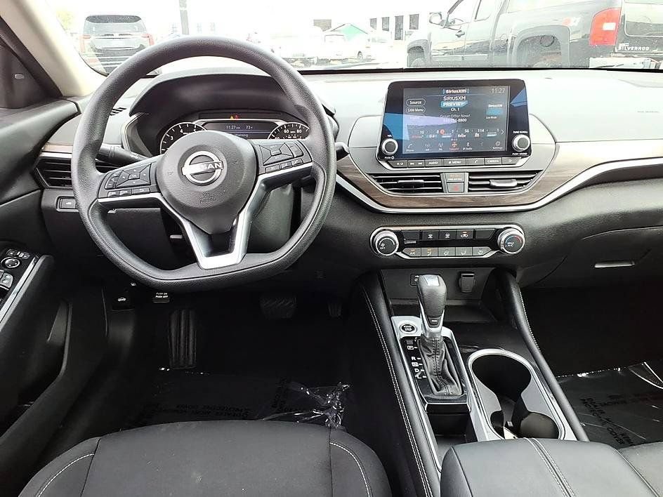 Used 2023 Nissan Altima 2.5 SV FWD image 20