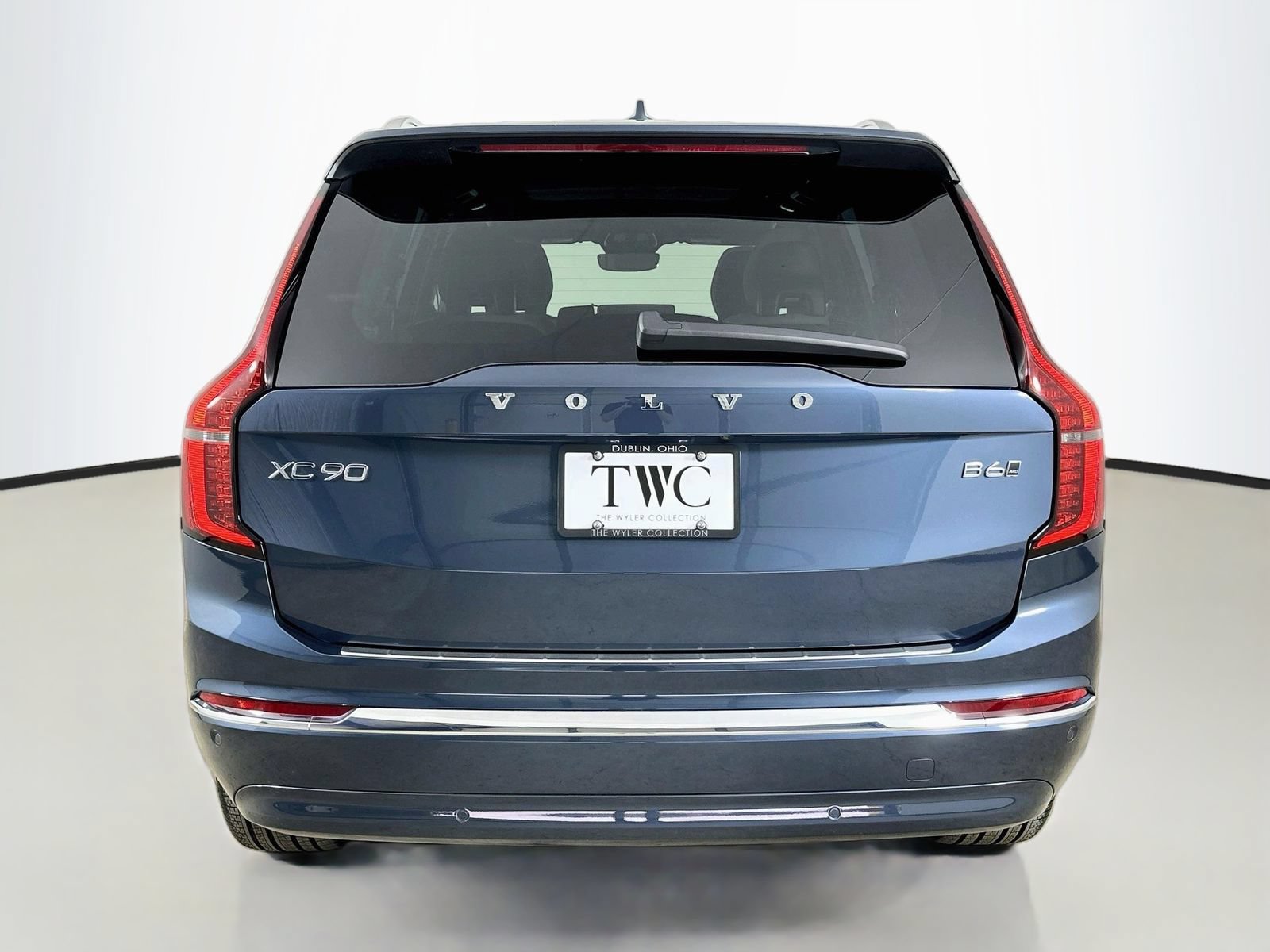 Used 2026 Volvo XC90 B6 Plus w/ Protection Package Premier AWD/4WD image 6