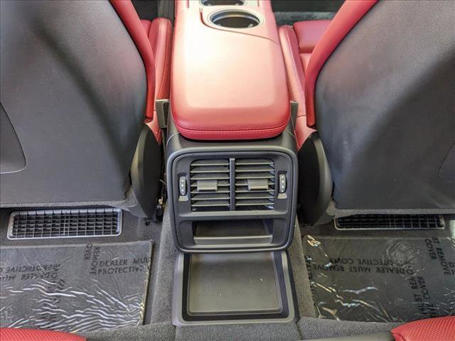 Used 2023 Porsche Taycan image 20