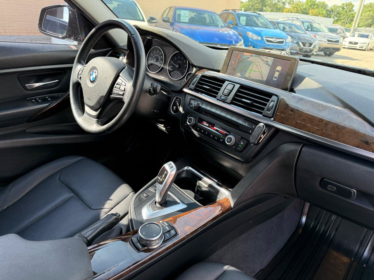 Used 2015 BMW 320i Sedan RWD image 17