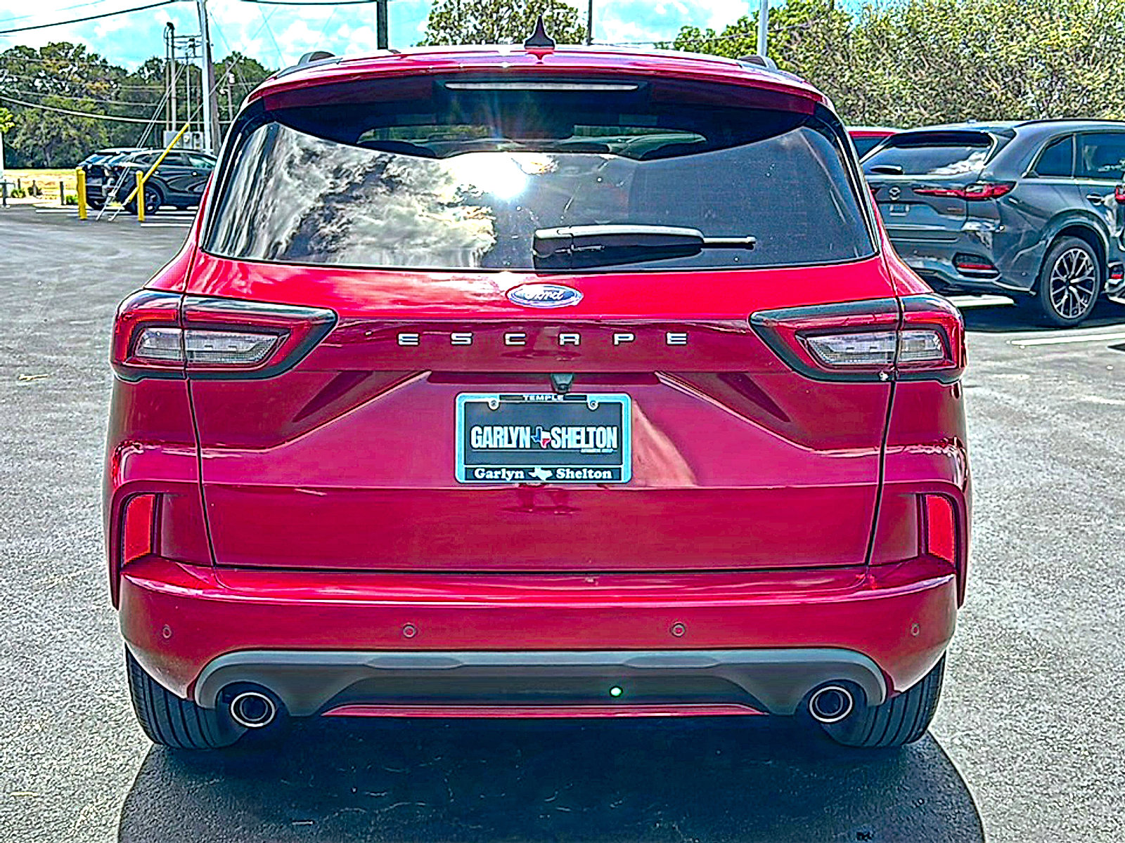 Used 2023 Ford Escape ST-Line w/ Tech Pack #1 FWD image 7
