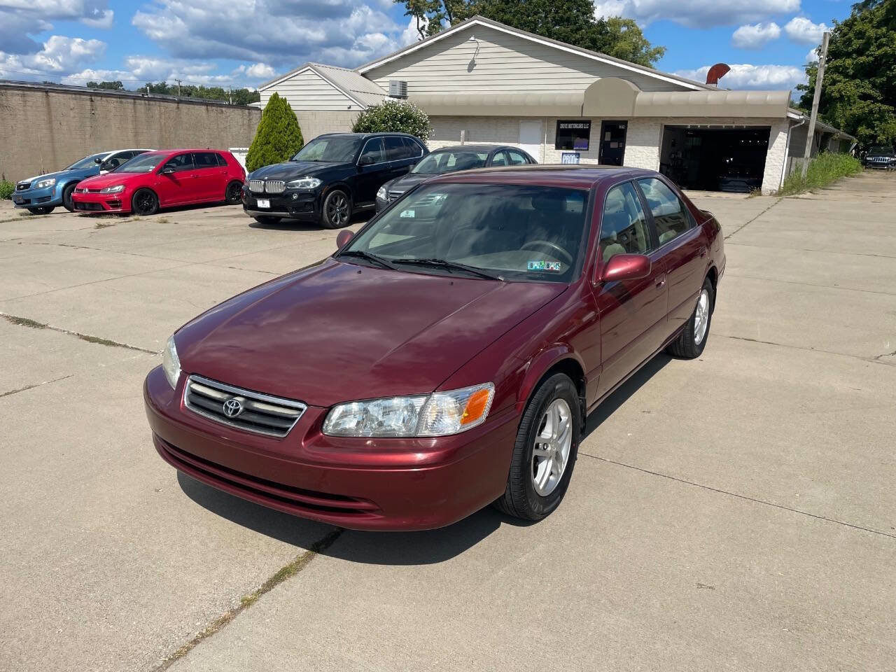 Used 2001 Toyota Camry LE image 2