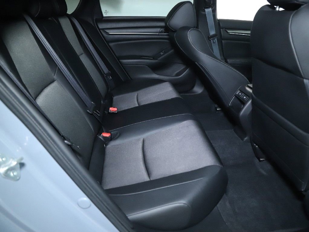 Used 2022 Honda Accord Sport image 30