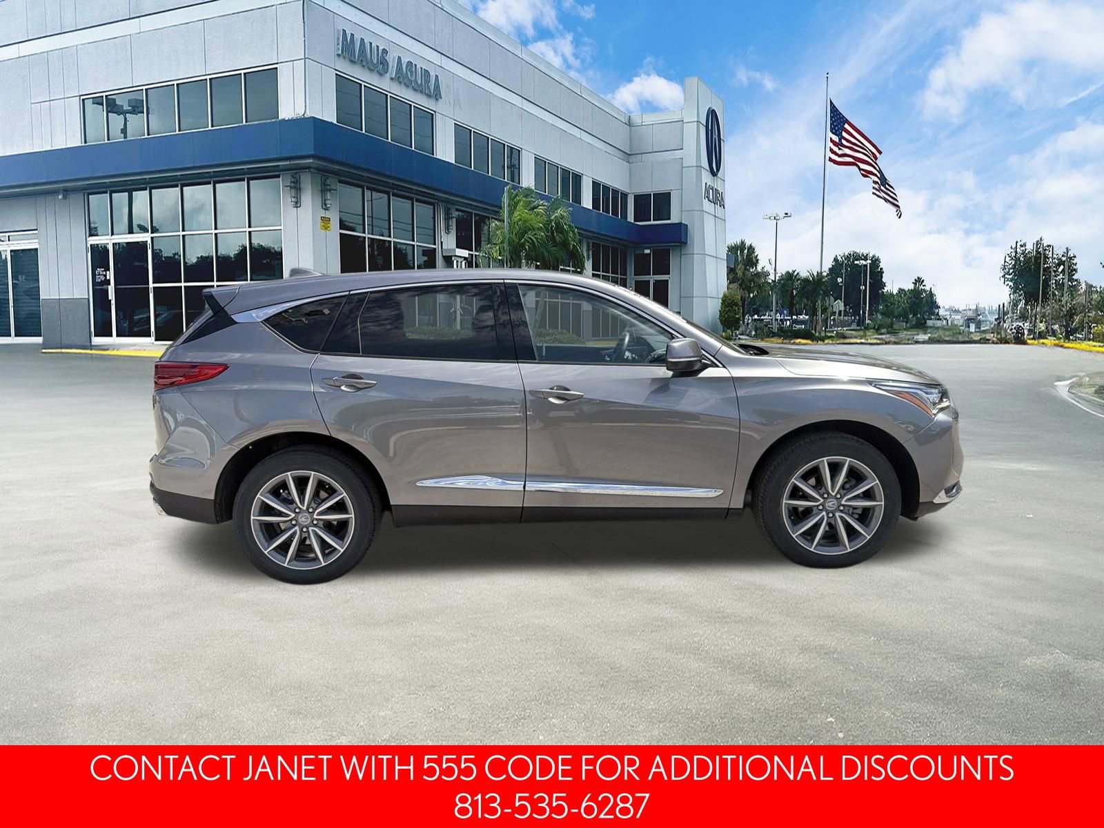 Used 2023 Acura RDX w/ Technology Package FWD image 3