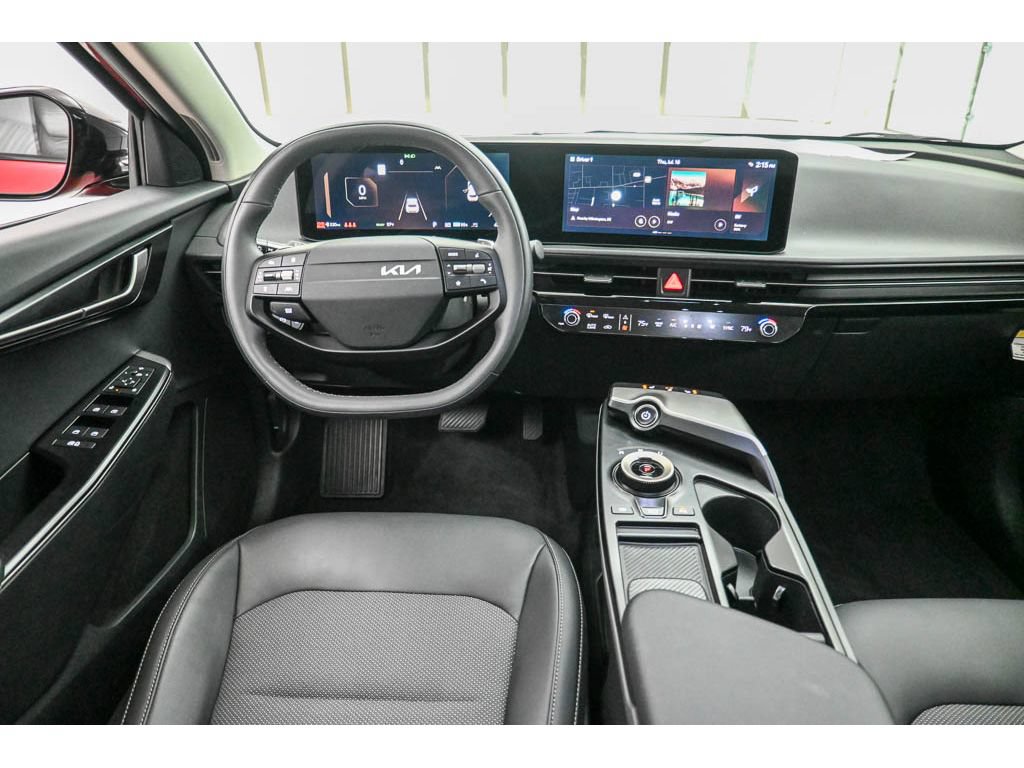 Certified 2025 Kia EV6 Light w/ Light LR Technology Package AWD/4WD image 16
