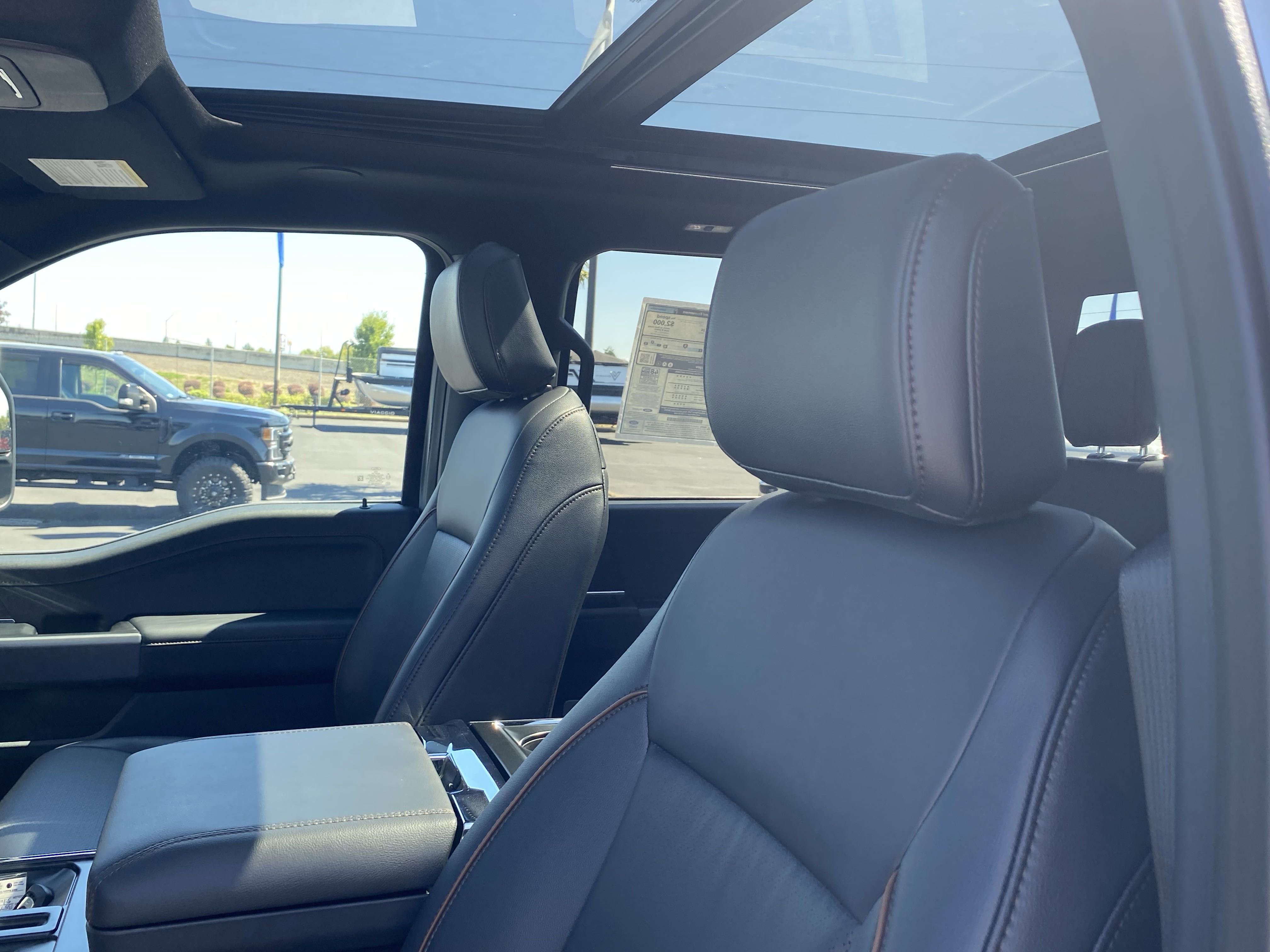 New 2025 Ford F150 Lariat w/ Equipment Group 502A High image 15