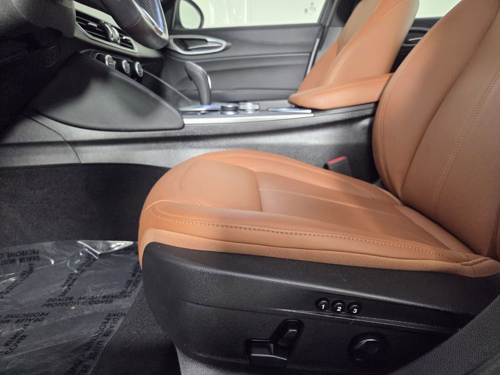 Used 2024 Alfa Romeo Giulia Ti w/ Active Assist Plus Package image 13