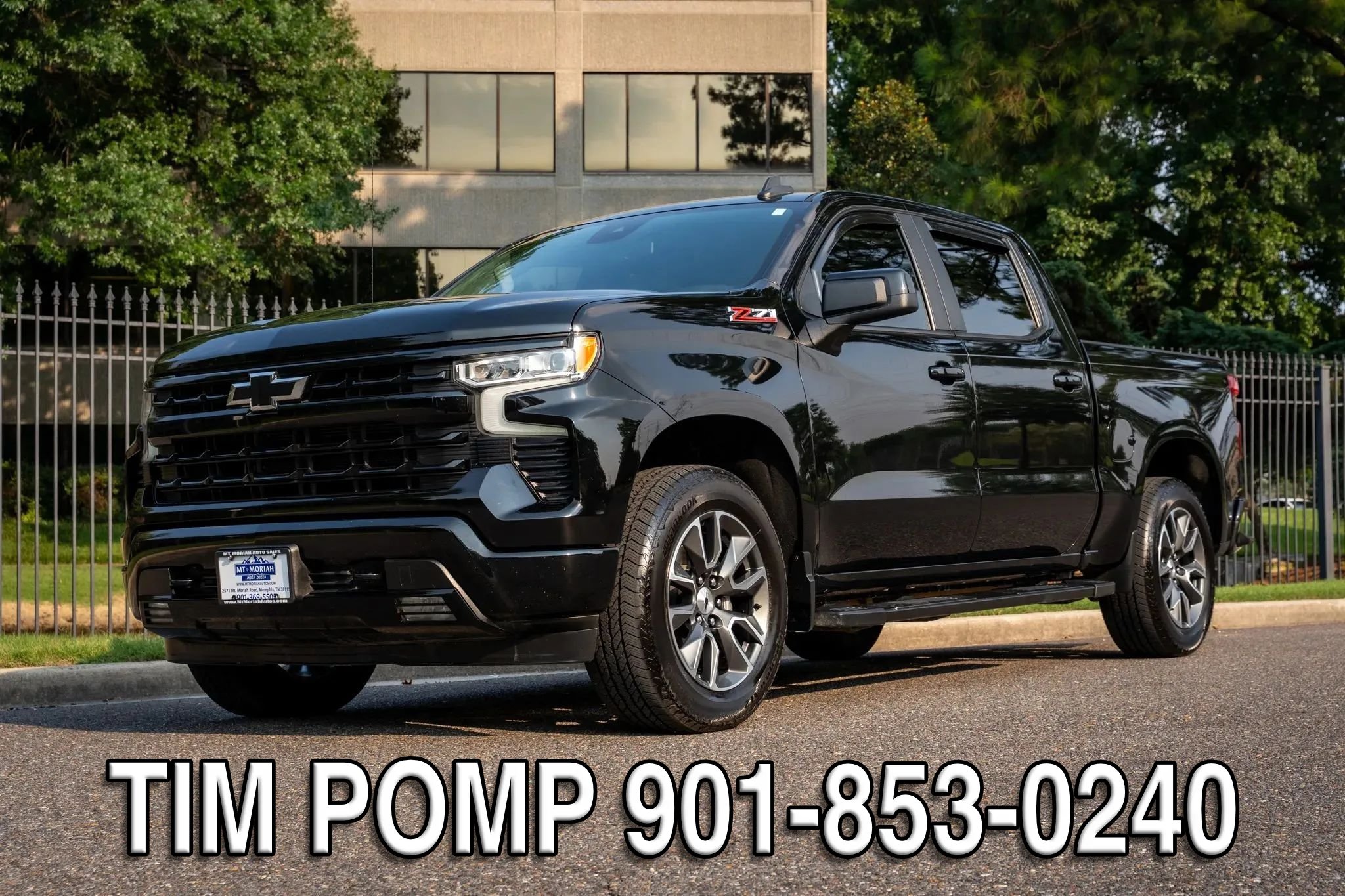 Used 2023 Chevrolet Silverado 1500 RST AWD/4WD image 1