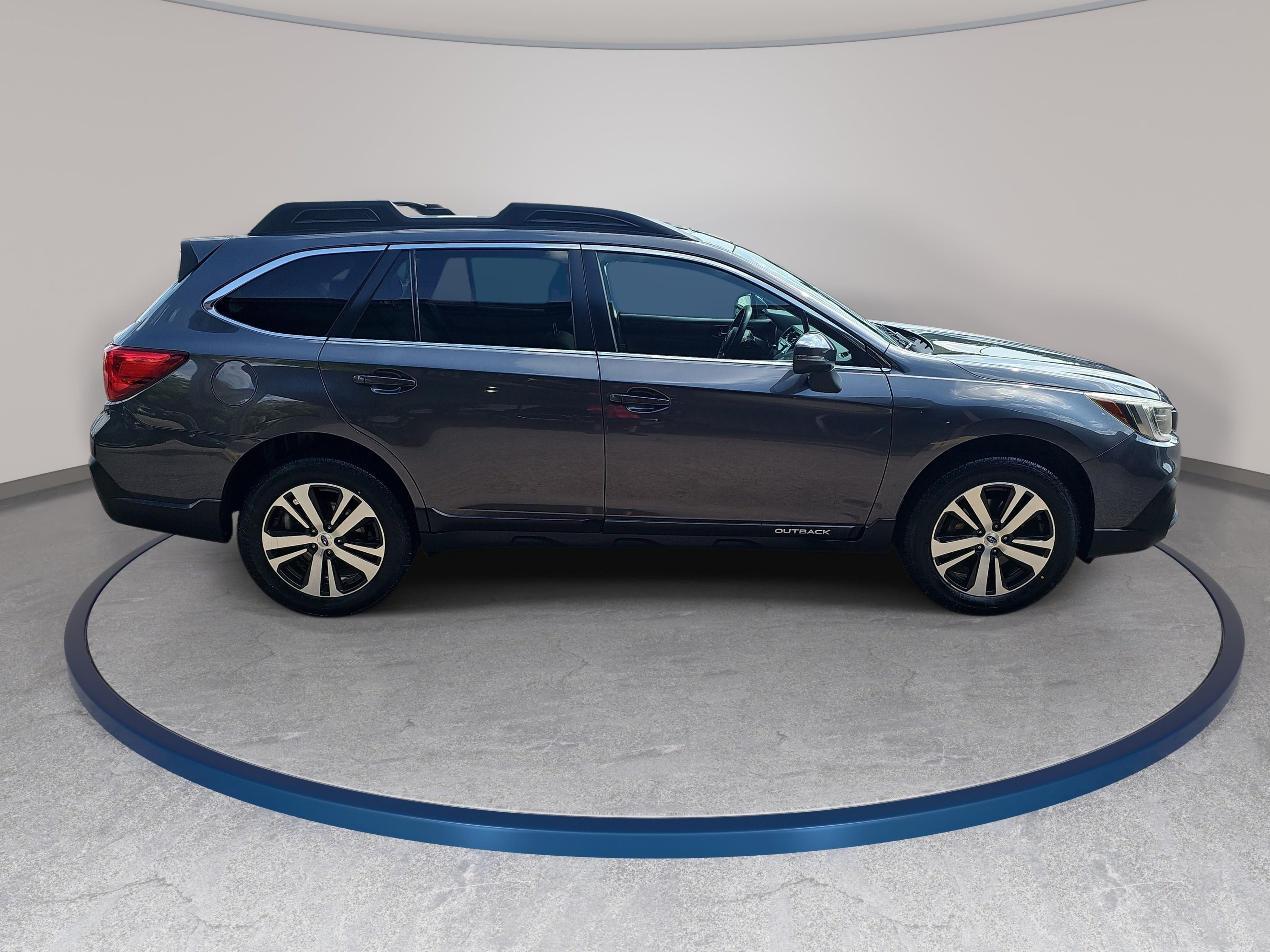 Used 2018 Subaru Outback 2.5i Limited AWD/4WD image 4
