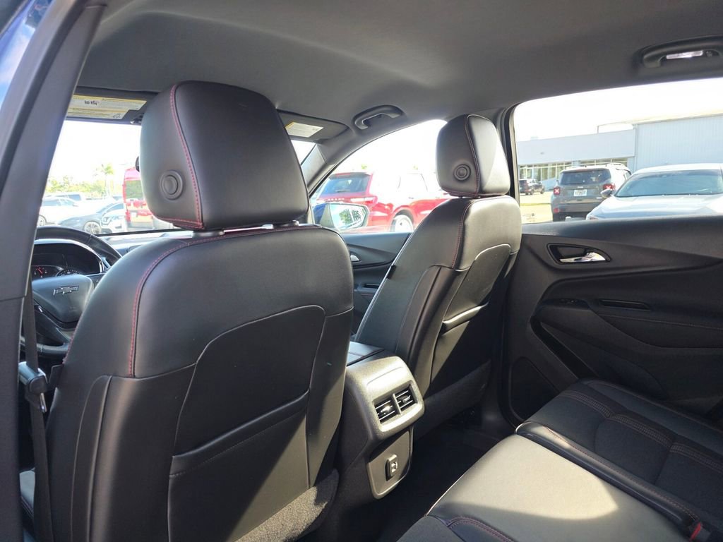 Used 2022 Chevrolet Equinox RS image 19