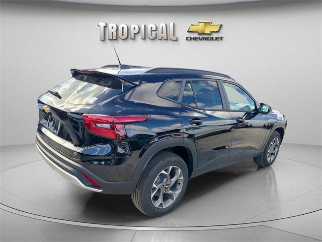 New 2026 Chevrolet Trax LT w/ Driver Confidence Package image 4
