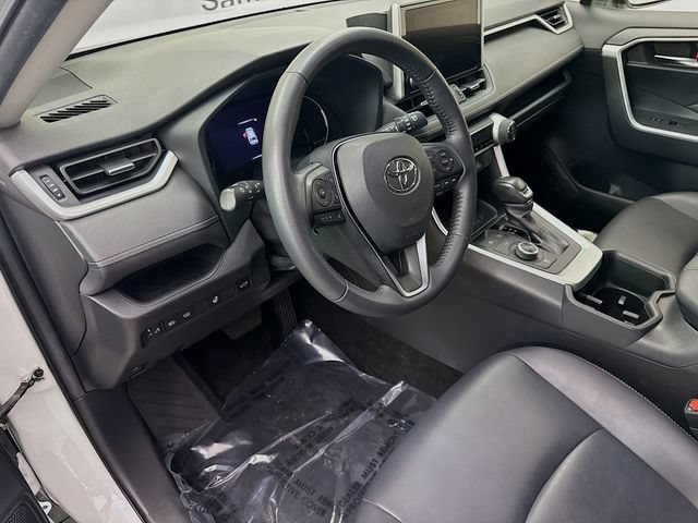 Used 2023 Toyota RAV4 XLE Premium AWD/4WD image 9