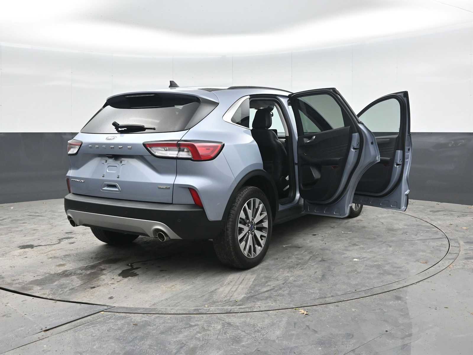 Used 2022 Ford Escape Titanium AWD/4WD image 55