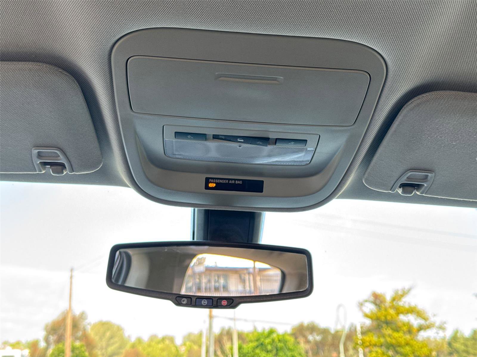 Used 2016 Chevrolet Colorado LT image 23