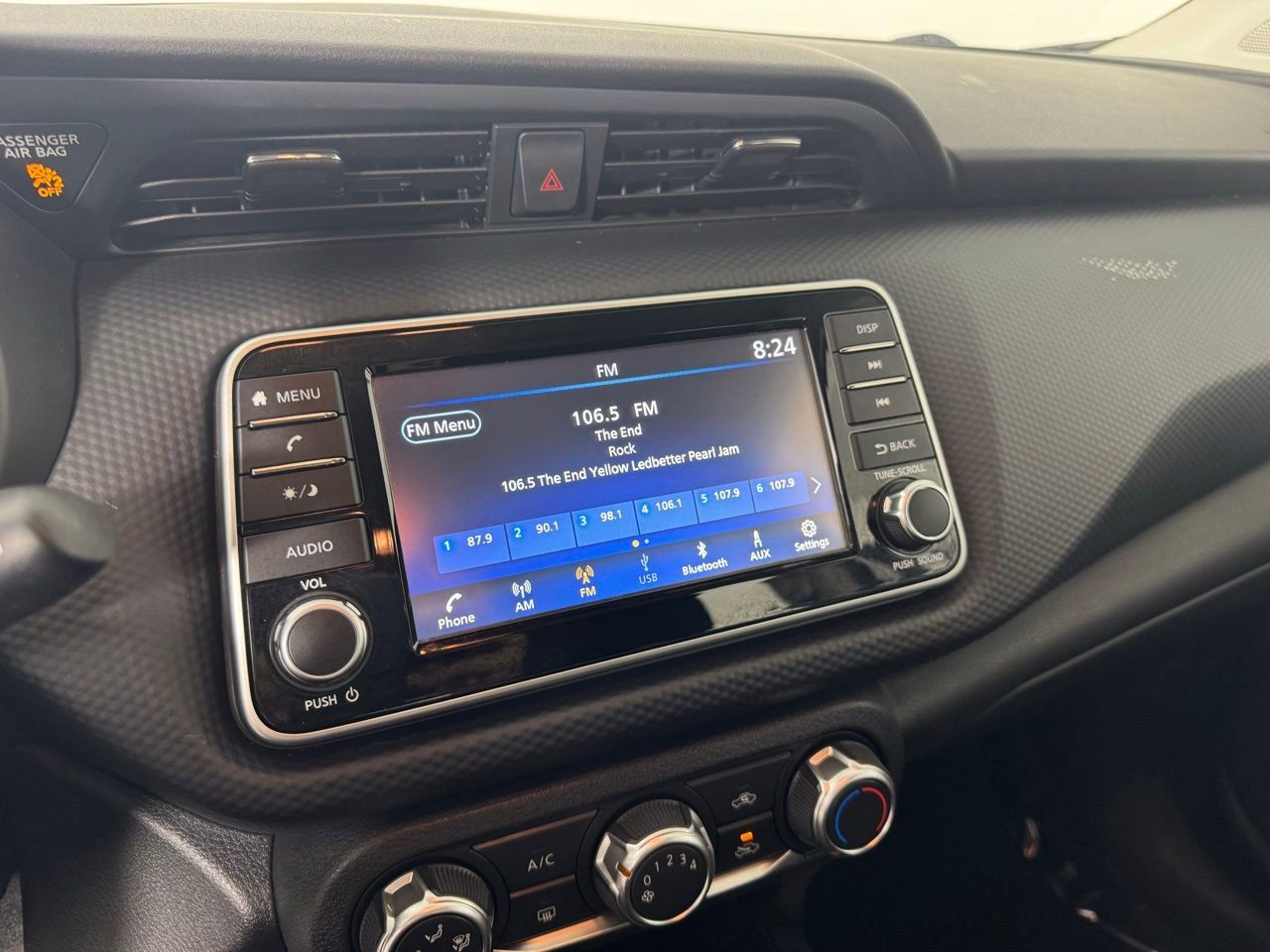 Used 2024 Nissan Kicks S w/ Interior Electronics Package FWD image 15