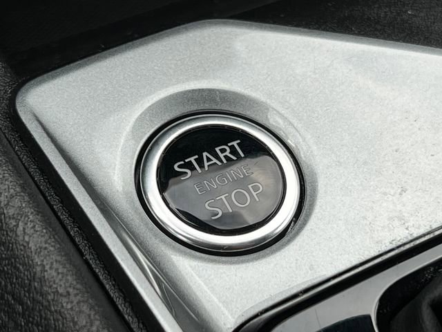 Used 2025 Nissan Altima 2.5 SV FWD image 25