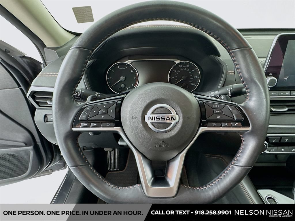 Certified 2020 Nissan Altima 2.5 SR w/ Premium Package FWD image 11