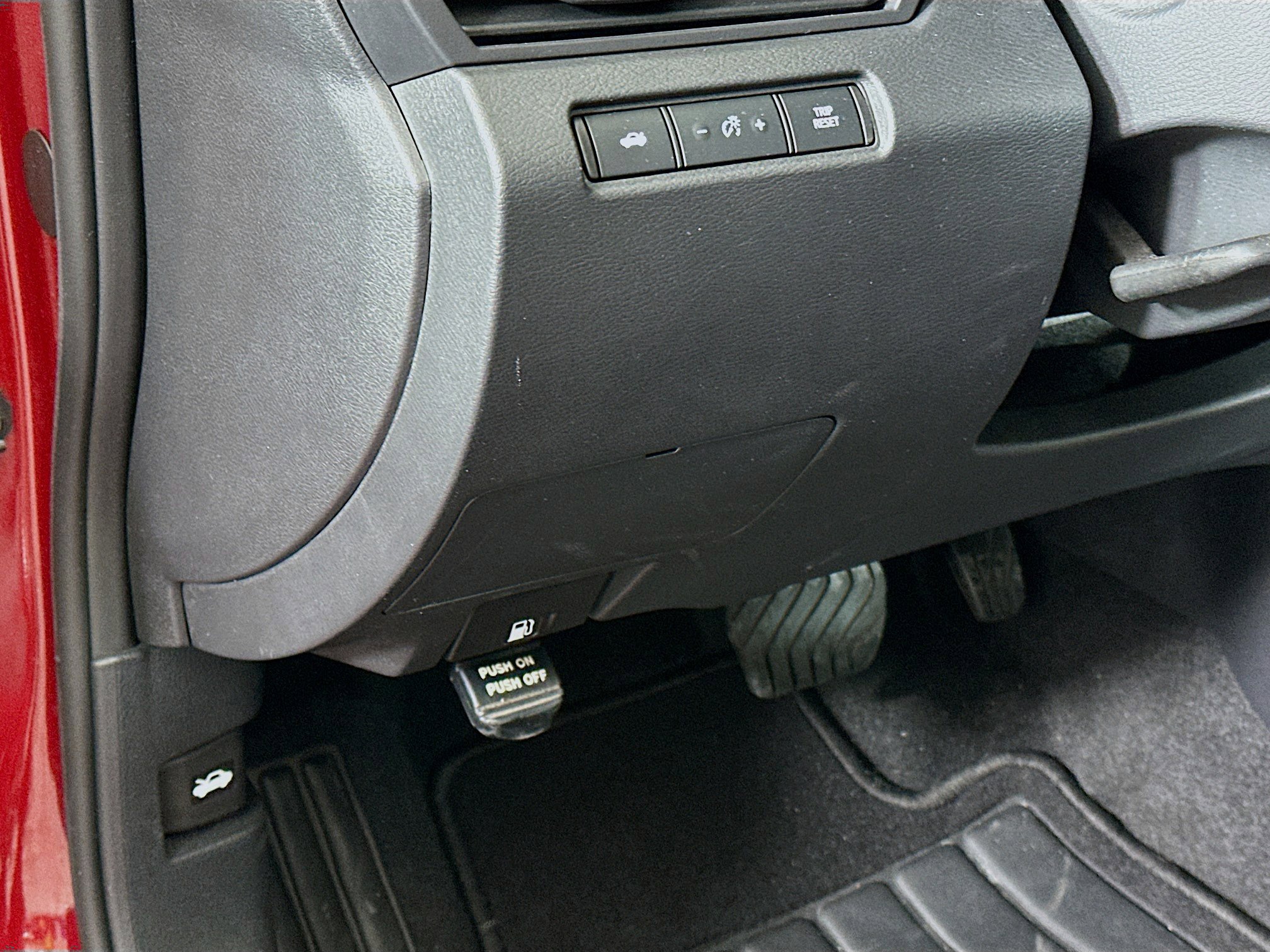 Used 2025 Nissan Altima 2.5 SV image 17