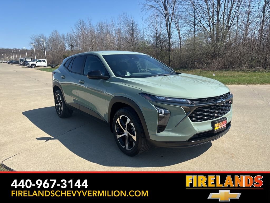 Certified 2024 Chevrolet Trax RS w/ Driver Confidence Package image 11