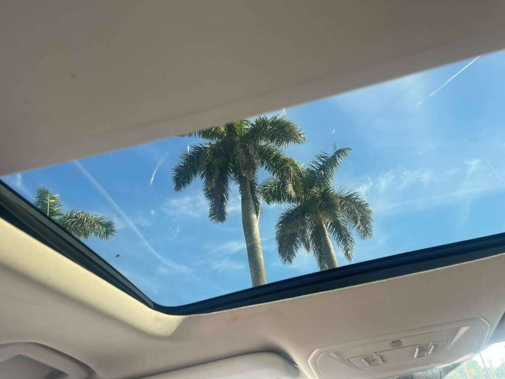 Used 2018 Ford Escape SEL image 13