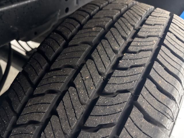 Used 2022 Chevrolet Colorado Z71 w/ Safety Package image 36