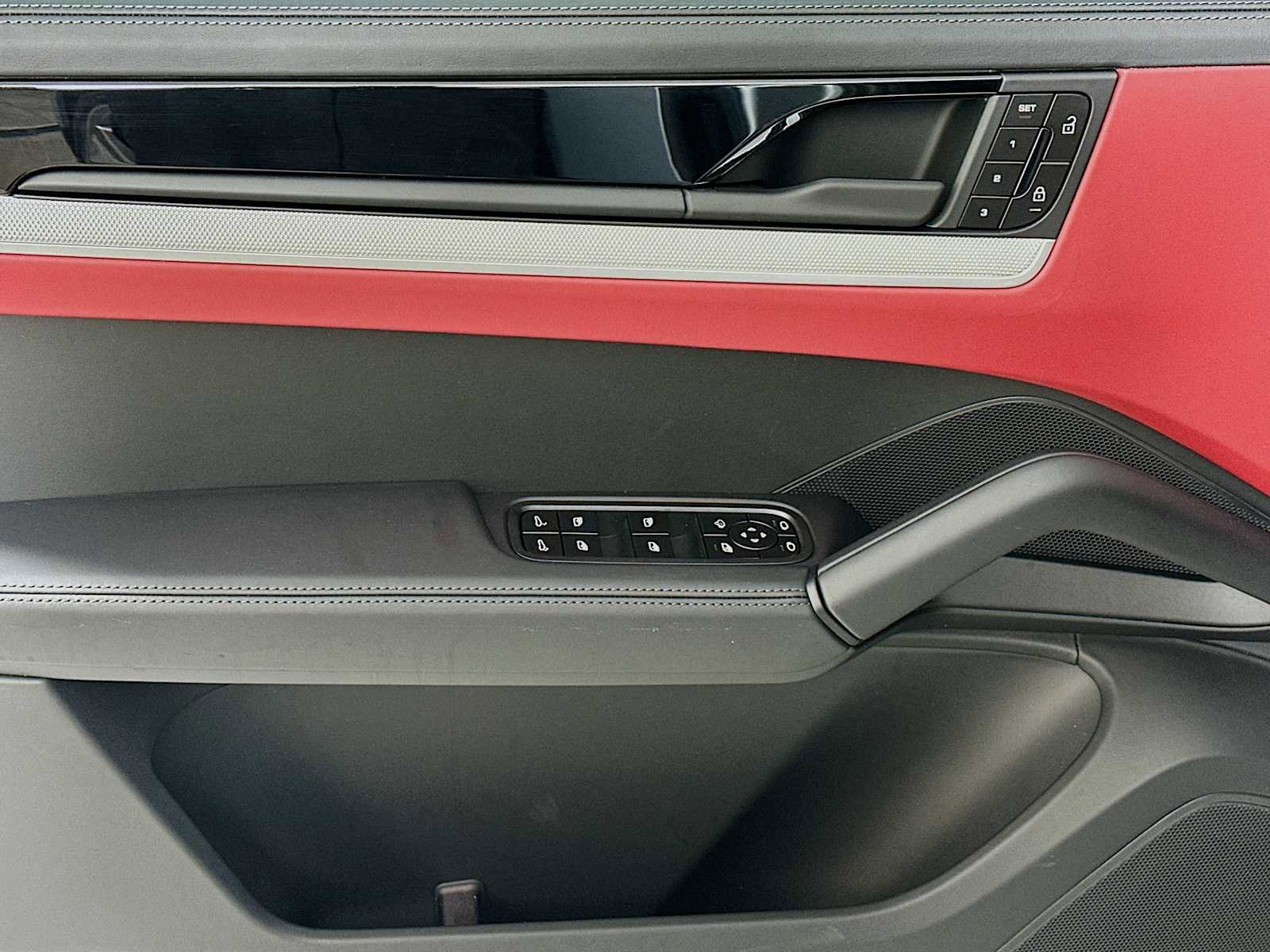 New 2026 Porsche Cayenne image 11