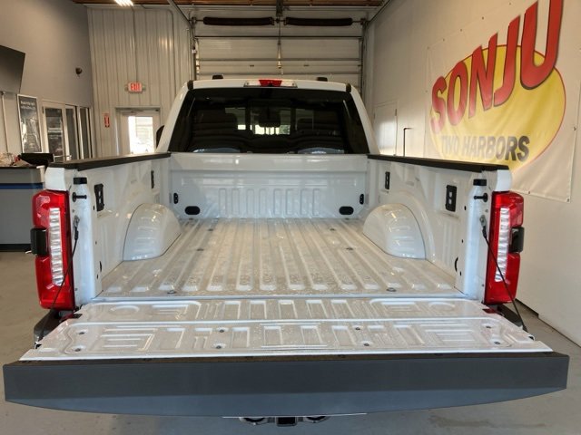 New 2026 Ford F350 4x4 Crew Cab Super Duty image 6