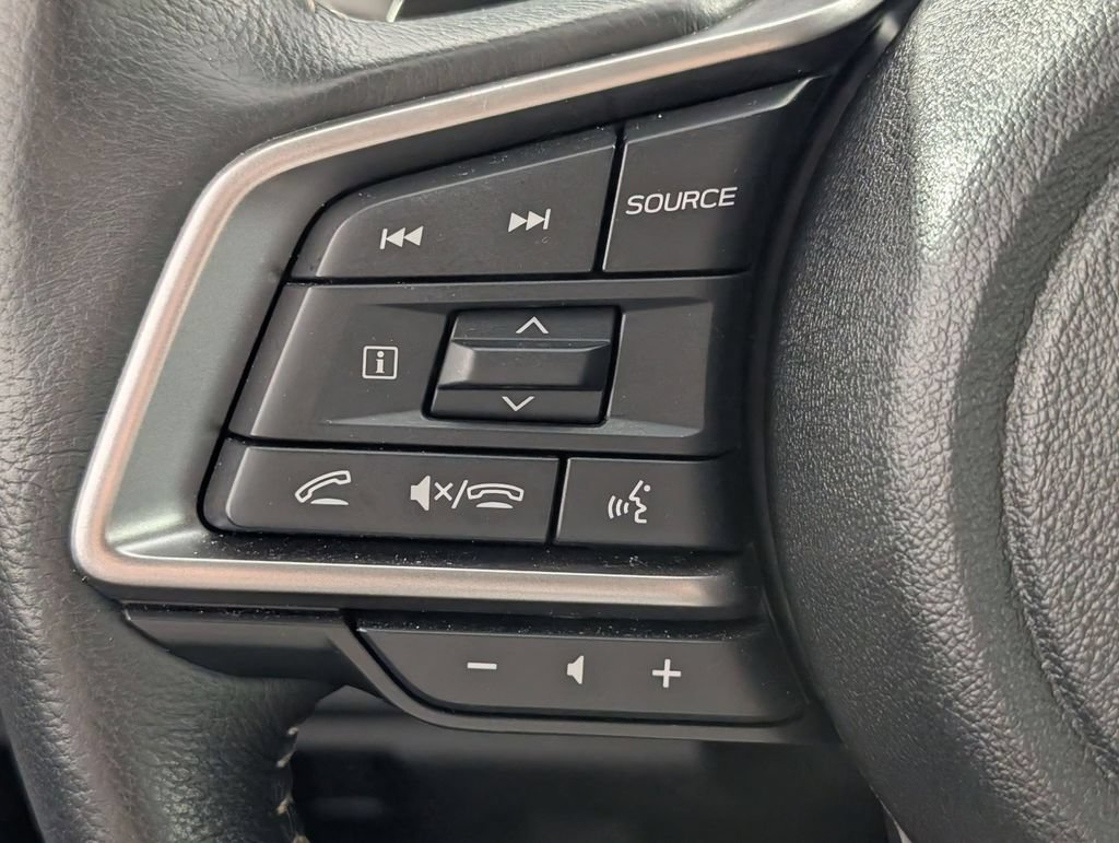 Used 2025 Subaru Outback Limited AWD/4WD image 16