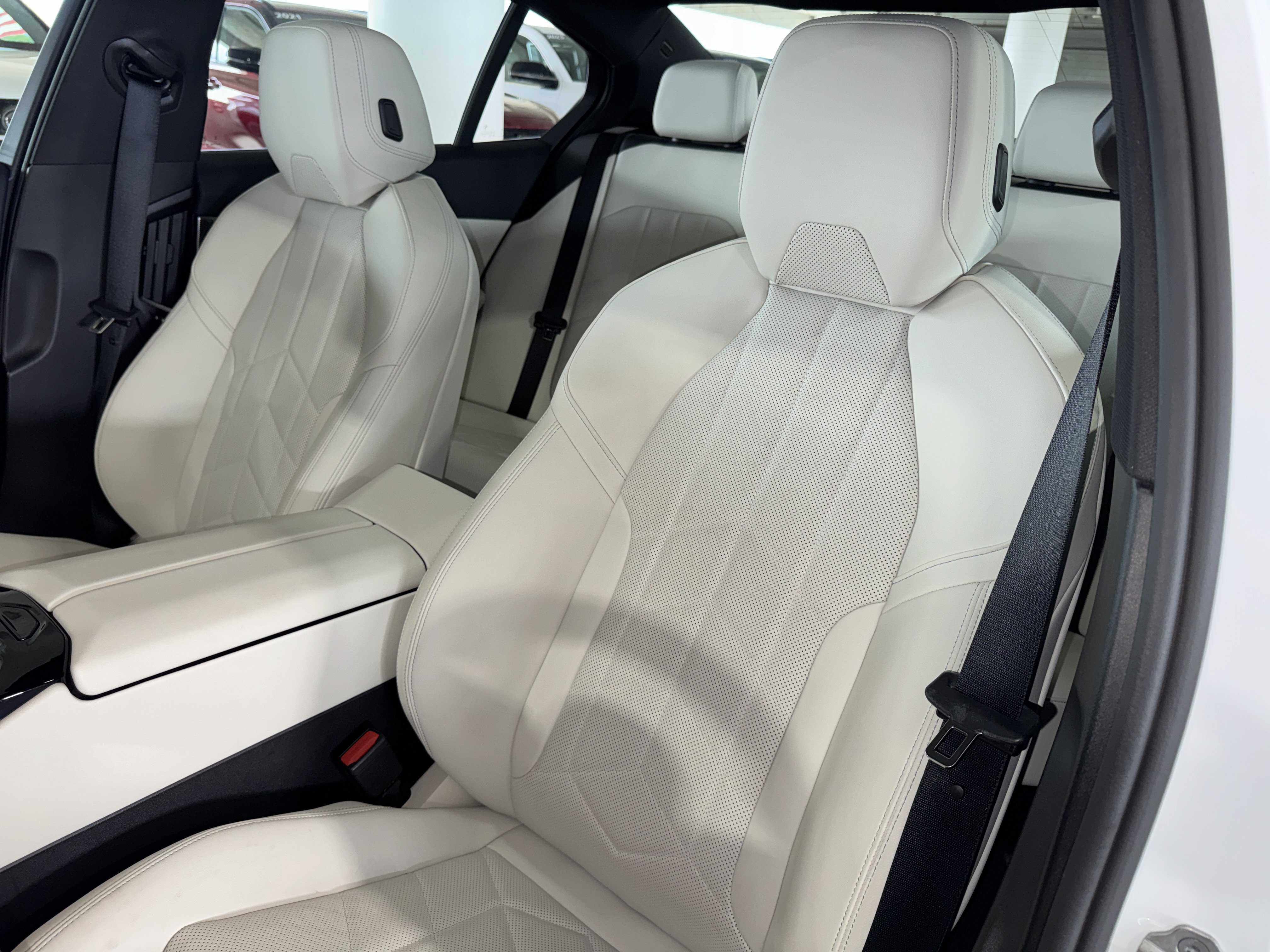 Used 2026 BMW i5 eDrive40 RWD image 32