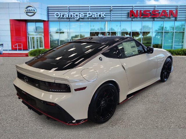 New 2027 Nissan Z NISMO w/ Essentials Package (NISMO) RWD image 2
