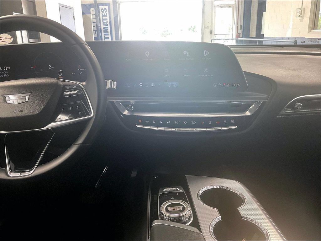 Used 2024 Cadillac Lyriq Tech w/ Driver Assist Package AWD/4WD image 18