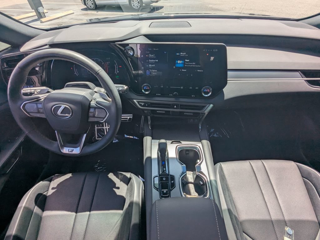 Used 2024 Lexus RX 500h F Sport w/ Convenience Package AWD/4WD image 2