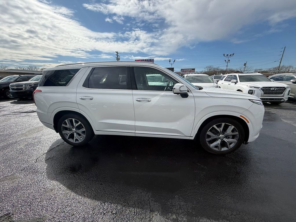 Used 2021 Hyundai Palisade Limited image 2