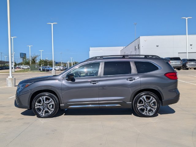 Certified 2026 Subaru Ascent Limited AWD/4WD image 3