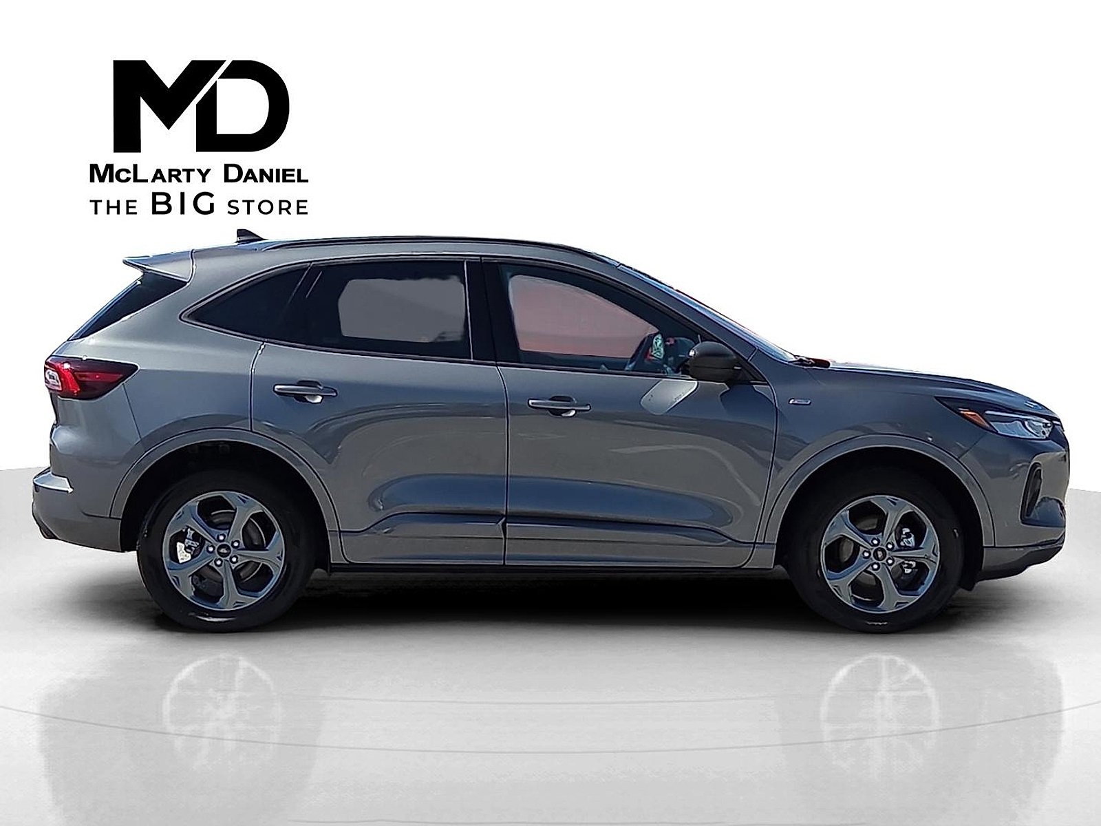 Used 2024 Ford Escape ST-Line image 6