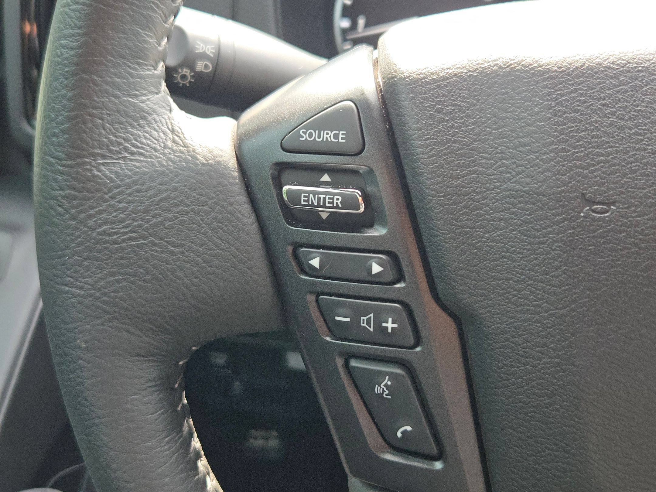 Used 2026 Nissan Frontier SV w/ SV Convenience Package RWD image 21