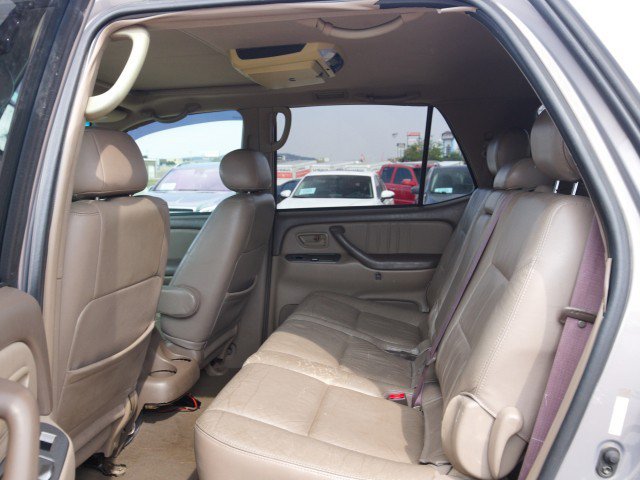 Used 2001 Toyota Sequoia Limited AWD/4WD image 26