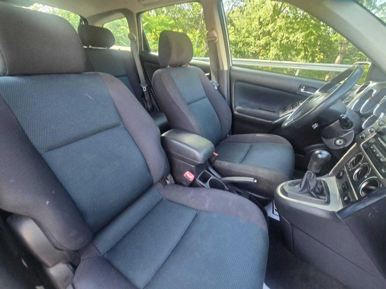 Used 2007 Toyota Matrix XR FWD image 27