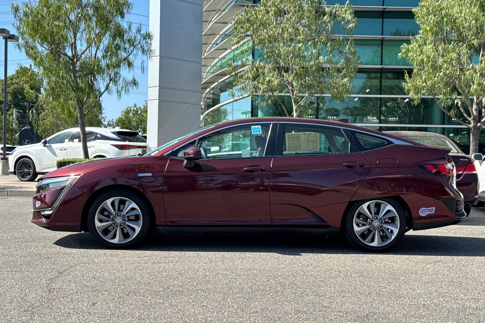 Certified 2019 Honda Clarity Plug-In Hybrid image 7