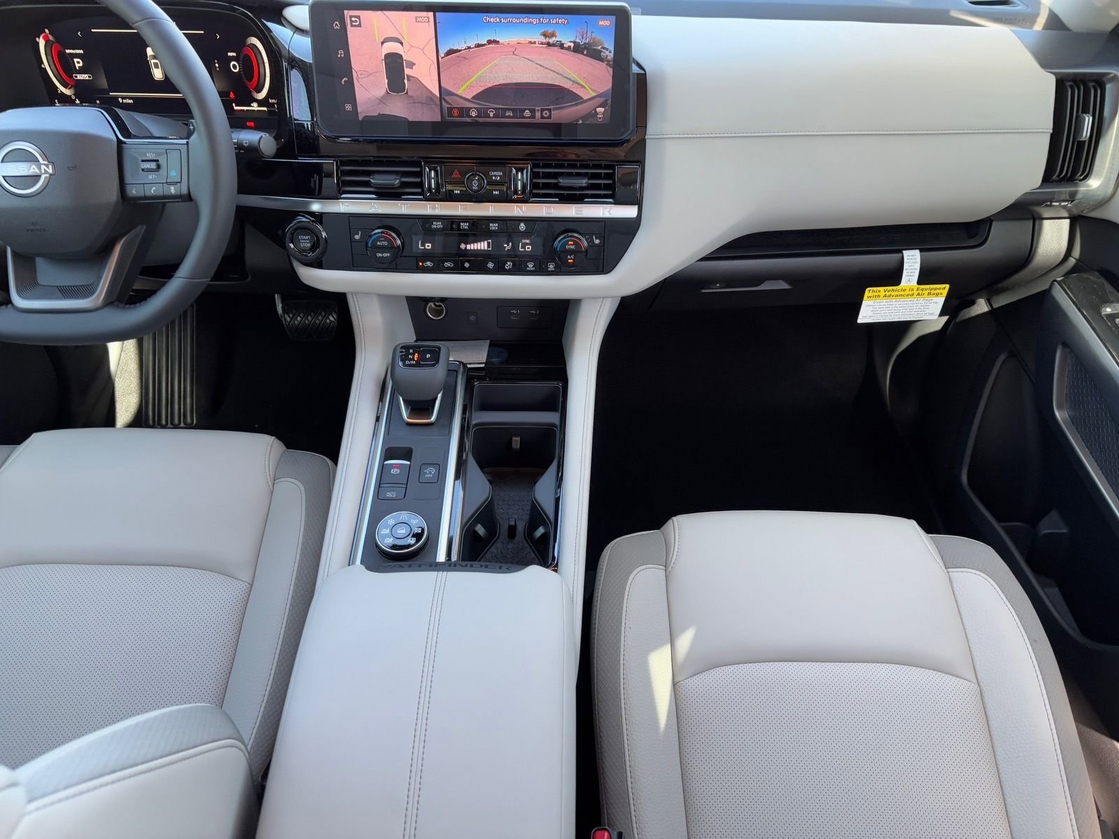 New 2026 Nissan Pathfinder SL image 14